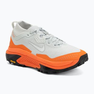 Moteriški bėgimo batai Nike ACG Zegama GORE-TEX light silver/safety orange/summit white