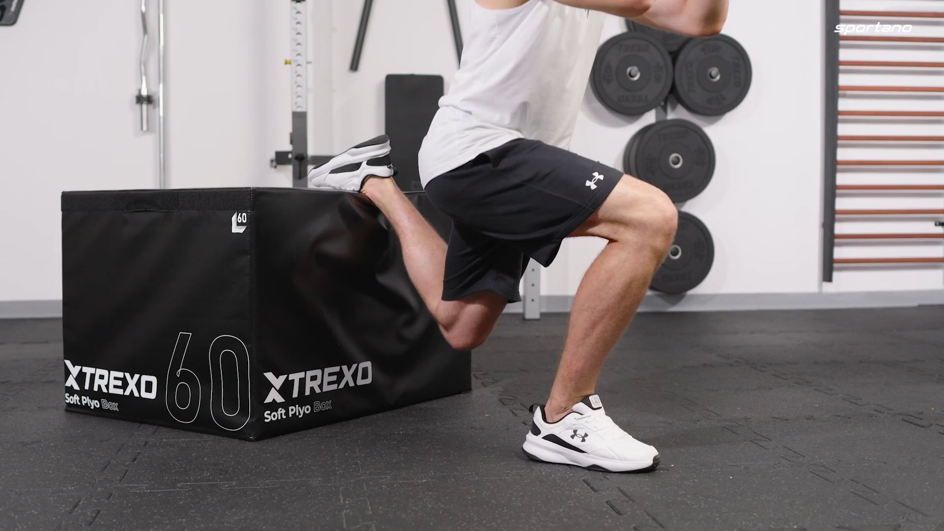 Sulankstoma plyometrinė dėžė XTREXO 60 cm juoda